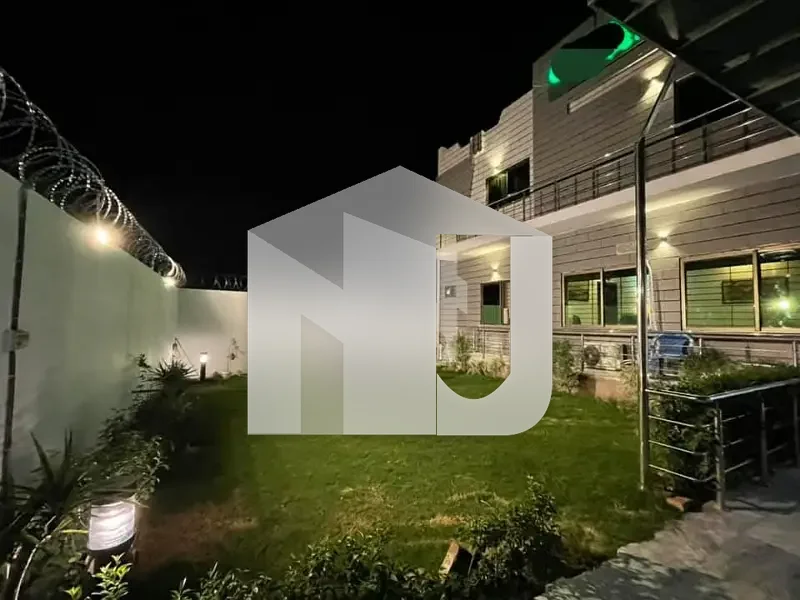 25 Marla Triple Storey House For Rent, photo 3