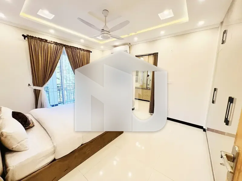 Fully Furnished Luxury House For Rent Having 07 Bedroom 09 bathrooms on prime location, photo 3