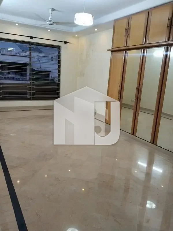 Highly-Desirable House Available In I-8/2 For rent, photo 9