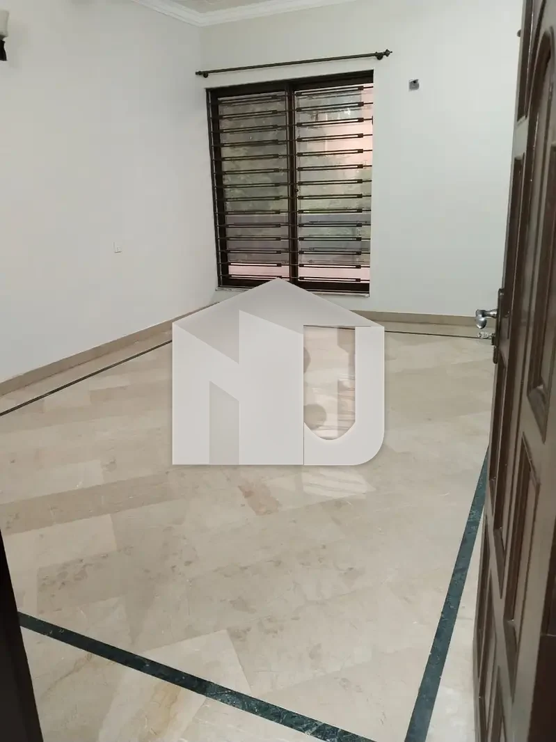 14 Marla Triple House For In Prime Location Of I-8/4, photo 3