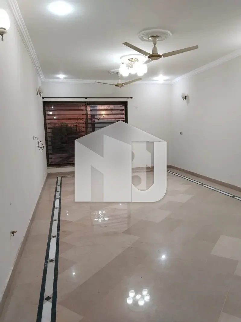14 Marla Triple House For In Prime Location Of I-8/4, photo 18