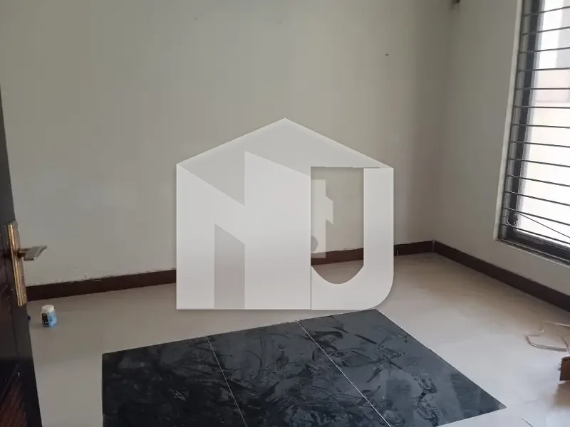 Kanal separate independent entrance ground portion for rent, photo 3