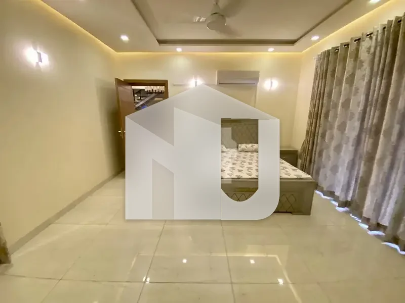House For Rent In F-7 With Swimming Pool On Prime Location, photo 4