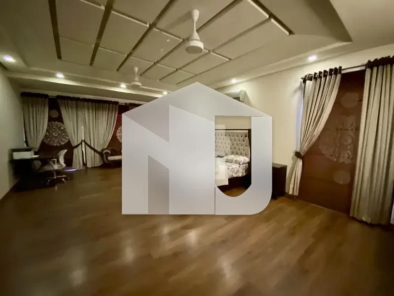 House For Rent In F-7 With Swimming Pool On Prime Location, photo 3