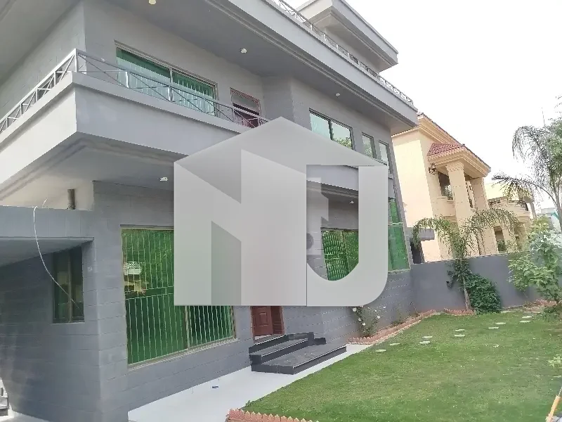 7 Bedrooms Beautiful House For Rent With Basement In F-11, Islamabad, photo 2