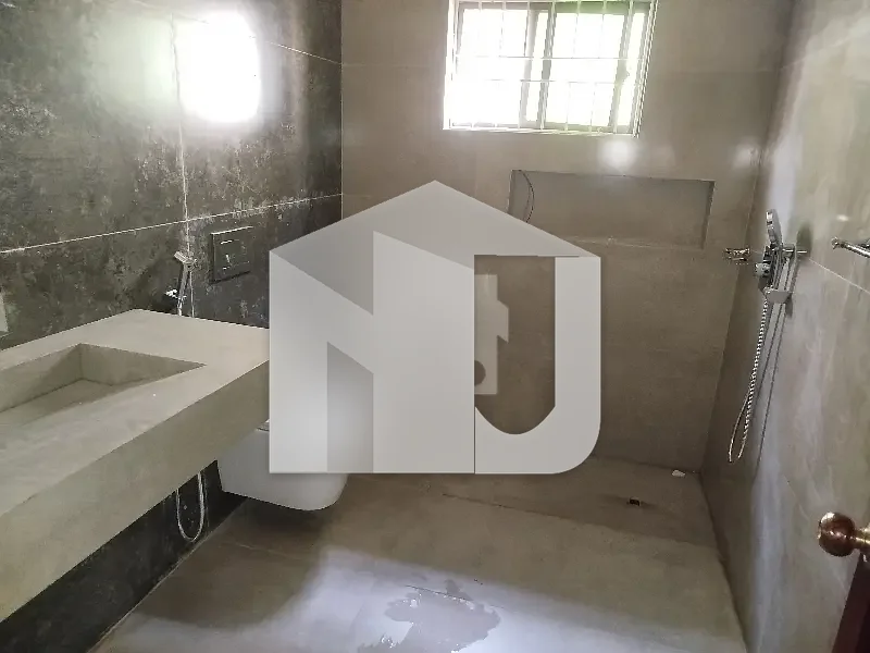 7 Bedrooms Beautiful House For Rent With Basement In F-11, Islamabad, photo 11