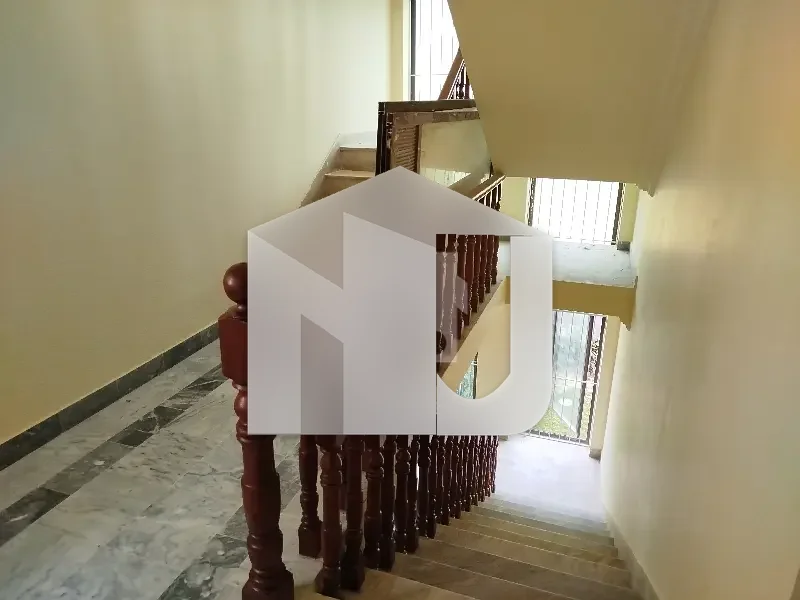 7 Bedrooms Beautiful House For Rent With Basement In F-11, Islamabad, photo 17