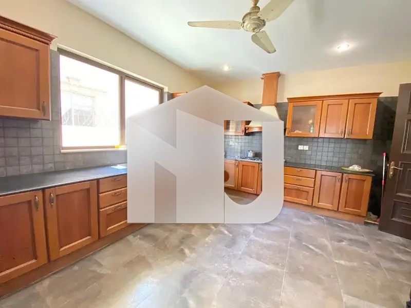 Beautiful House Available For Rent On Prime Location, photo 7