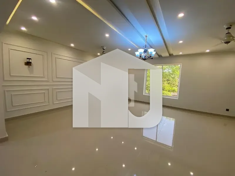 Beautiful House Available For Rent On Prime Location, photo 11
