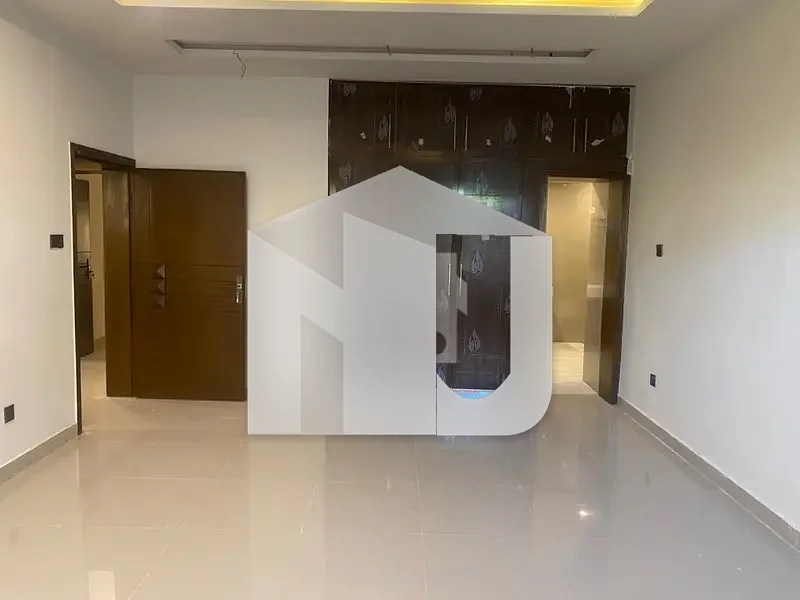 Beautiful House Available For Rent On Prime Location, photo 6