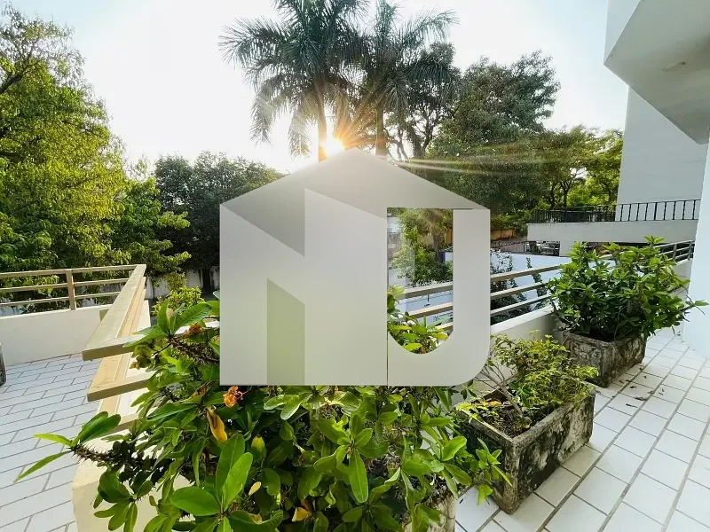 Spacious 6-Bedroom House With Front Garden Available For Rent In F-8 Islamabad, photo 5
