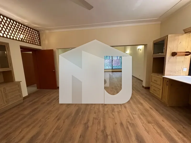 E-7 Prime Location Fully Renovated Luxury House Available For Rent., photo 8