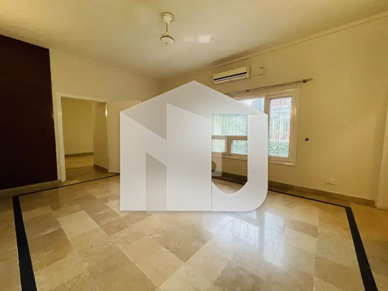 F-8 Margalla Facing House Available For Rent ., photo 15