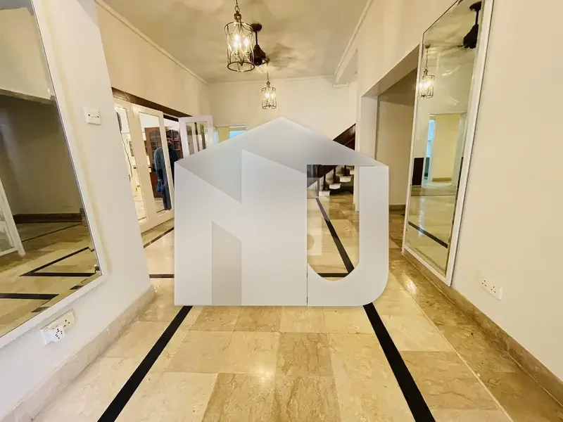 F-8 Margalla Facing House Available For Rent ., photo 25
