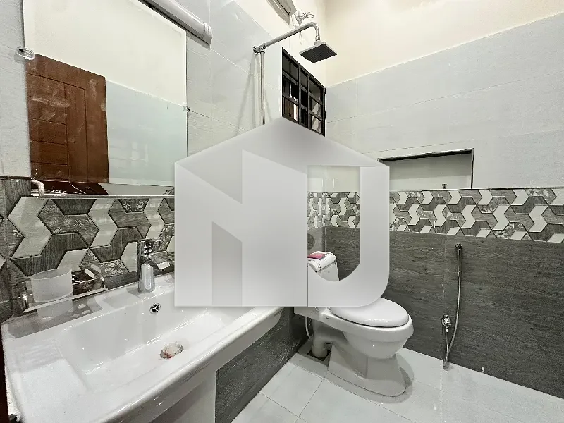 8 Marla Brand New House Available For Rent In B-17 Multi Gardens Islamabad, photo 11