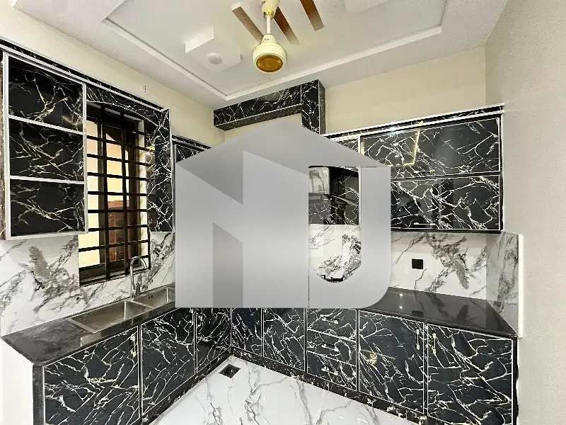 8 Marla Brand New House Available For Rent In B-17 Multi Gardens Islamabad, photo 6