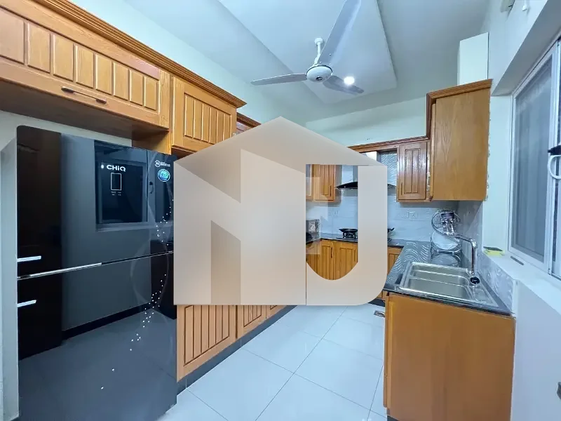 10 Marla Fully Furnished House, photo 8