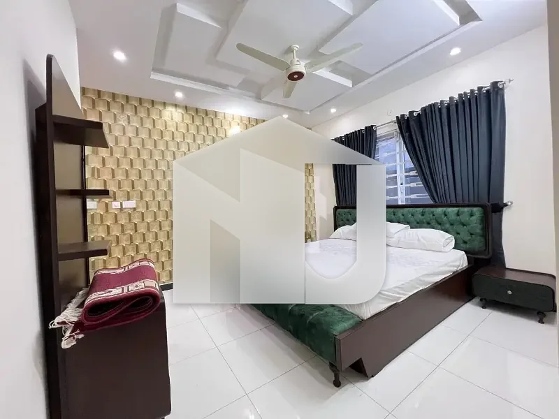 10 Marla Fully Furnished House, photo 13