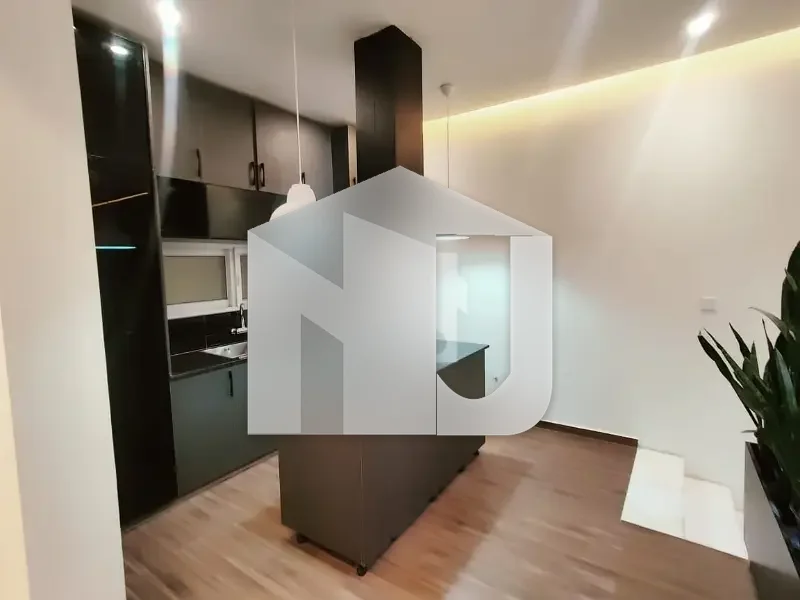 10 Marla Brand New Designer House, photo 3