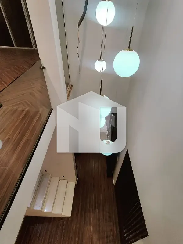 10 Marla Brand New Designer House, photo 13