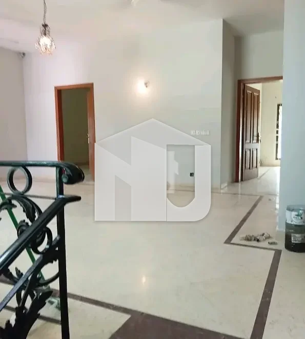 400 Square Yards House Ideally Situated In G-6/4, photo 7