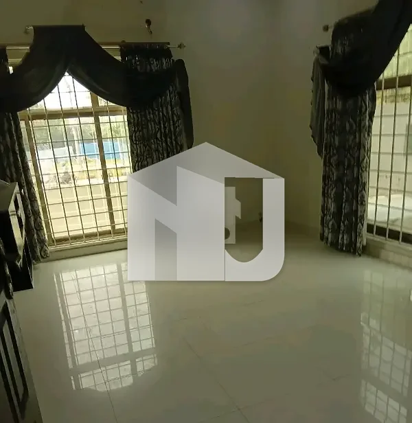 400 Square Yards House Ideally Situated In G-6/4, photo 2