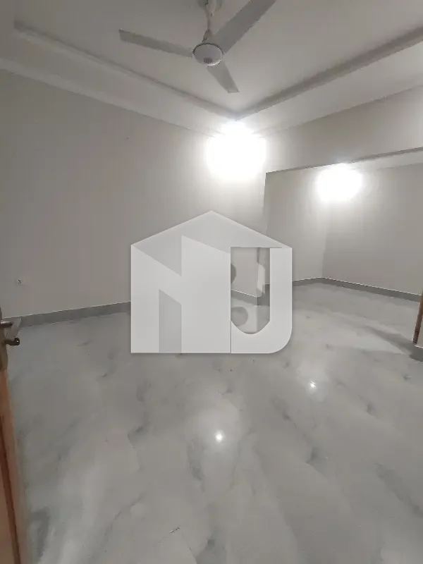 E-11 Mind Blowing Location Main Road What A Outstanding Triple Storey Full House For Rent, photo 6