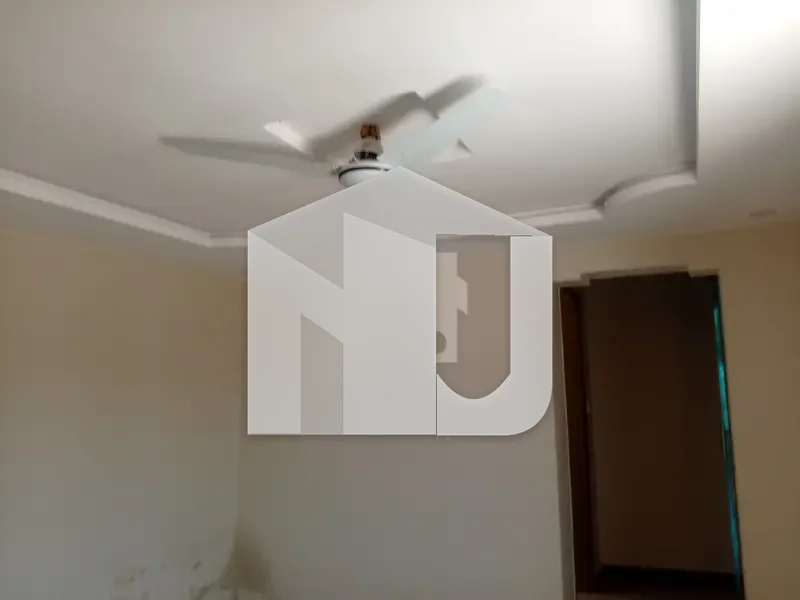 8 Marla House for Rent in C1 MPCHS Islamabad | Basement + Ground + Top Floor | Near Markaz, Masjid & Park, photo 4