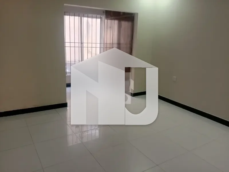 8 Marla House for Rent in C1 MPCHS Islamabad | Basement + Ground + Top Floor | Near Markaz, Masjid & Park, photo 18