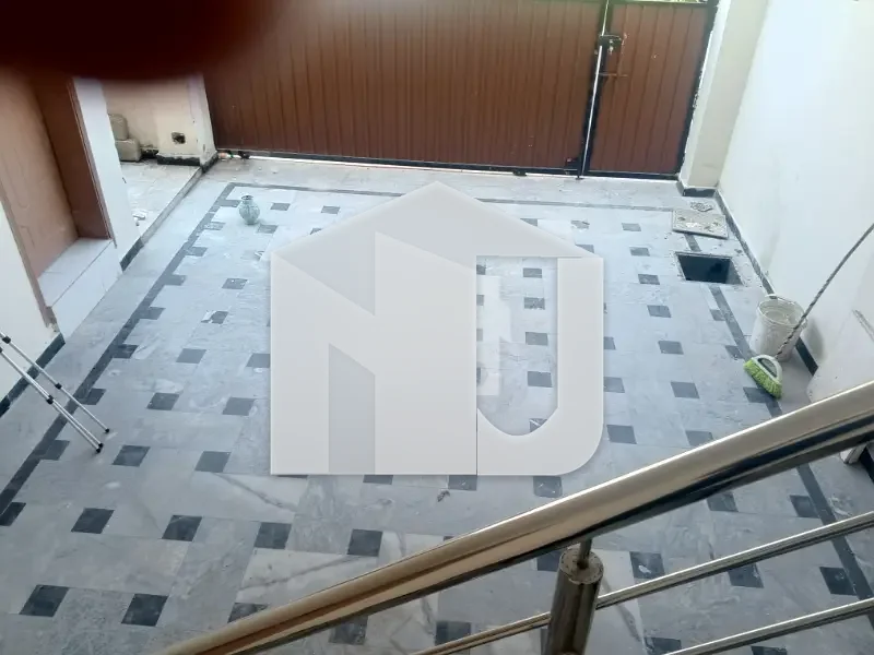 8 Marla House for Rent in C1 MPCHS Islamabad | Basement + Ground + Top Floor | Near Markaz, Masjid & Park, photo 10