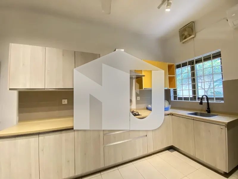 Beautiful House Available For Rent With Big Lawn On Prime Location, photo 10