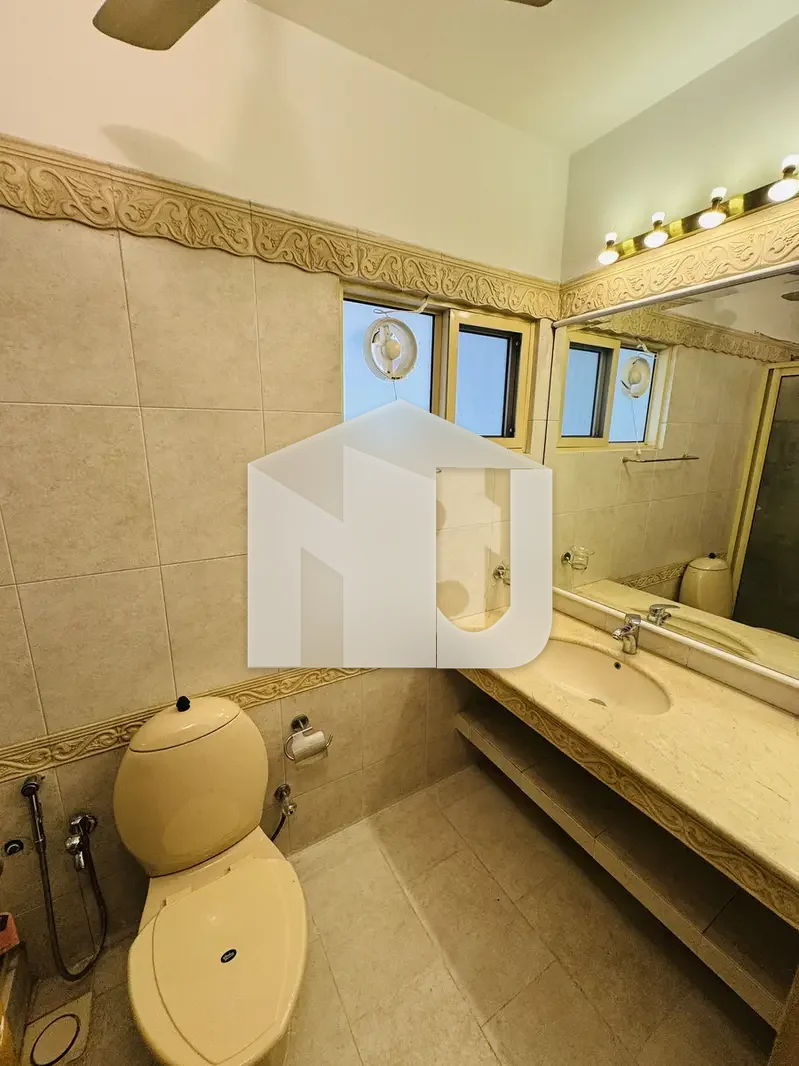 House For Rent In F-6 On Prime Location, photo 16