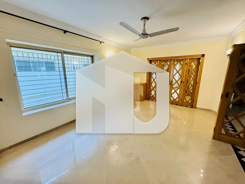 House For Rent In F-6 On Prime Location, photo 2