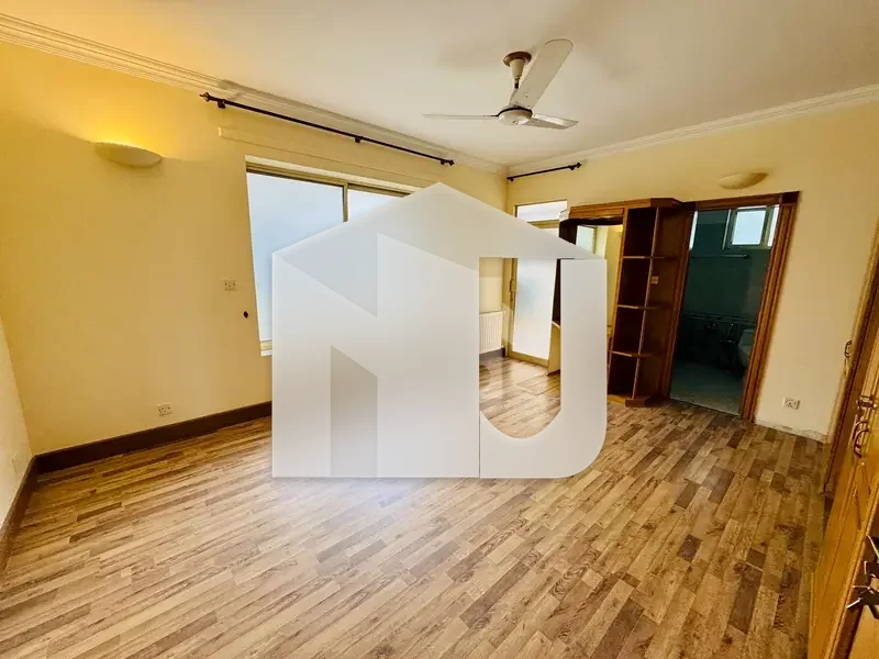 House For Rent In F-6 On Prime Location, photo 7