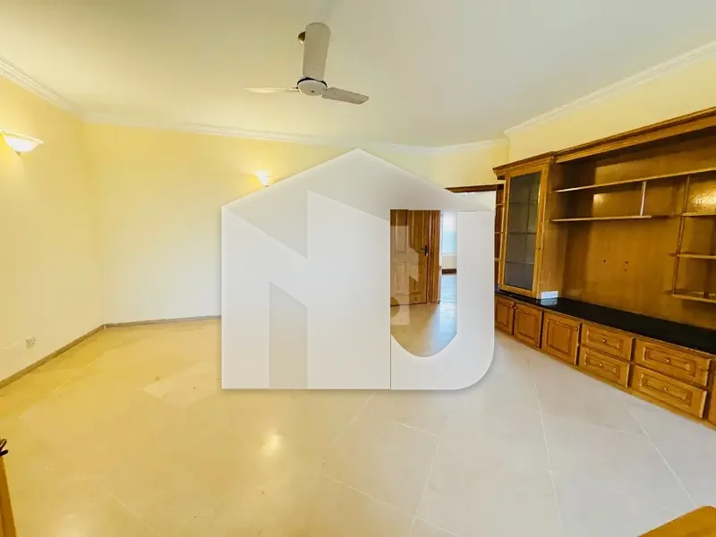 House For Rent In F-6 On Prime Location, photo 12
