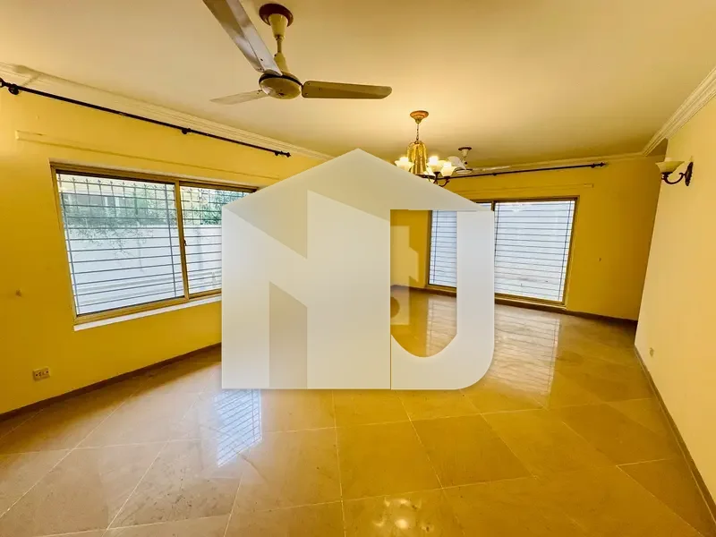 House For Rent In F-6 On Prime Location, photo 4