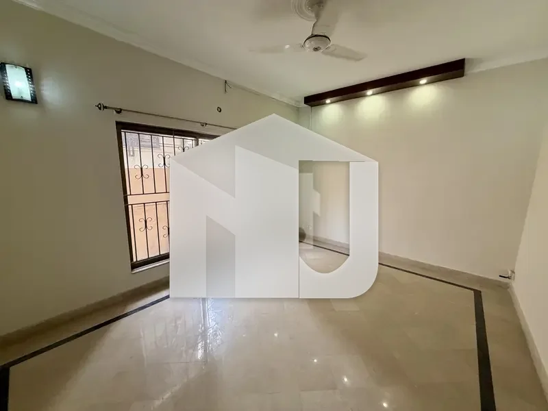 House For Rent With Basement In F-7 On Prime Location, photo 4
