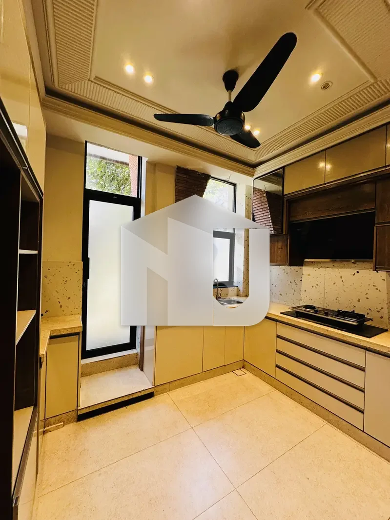 Luxurious House For Rent In F-7 On Prime Location, photo 20