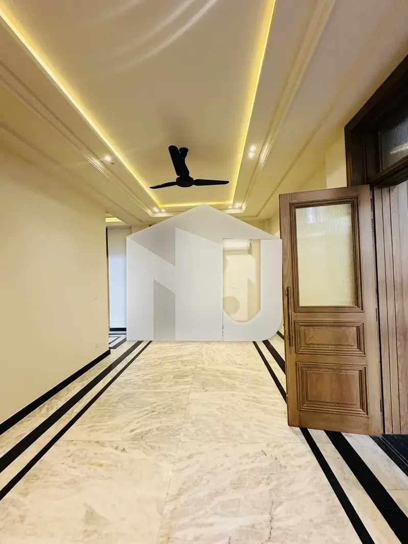 Luxurious House For Rent In F-7 On Prime Location, photo 25