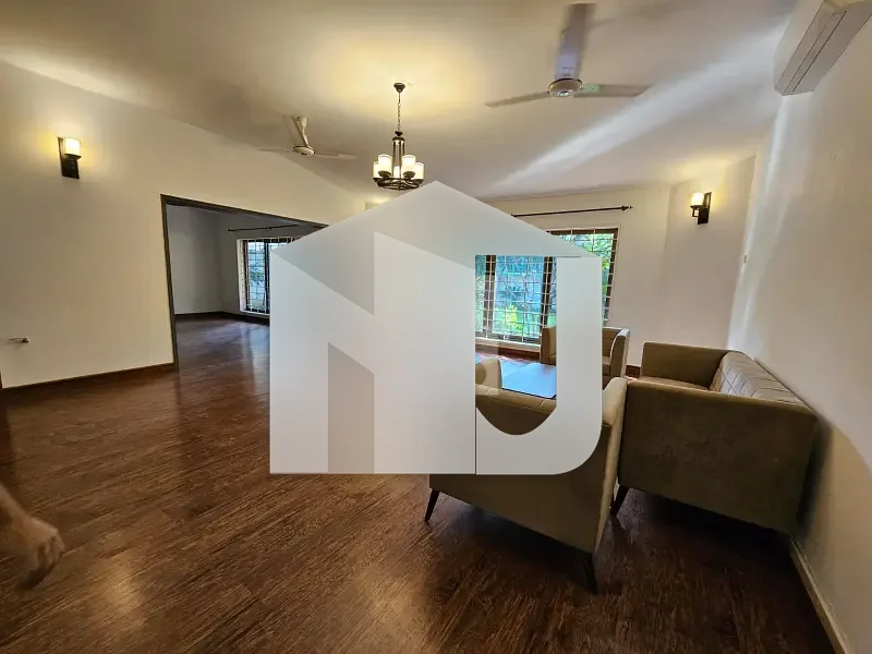 BEAUTIFUL FULL HOUSE FOR RENT IN E-7, photo 4