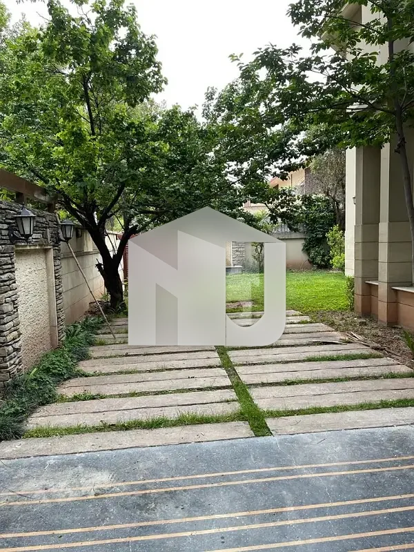 2 KANAL RENNOVATED FULL HOUSE FOR RENT IN F-7, photo 9