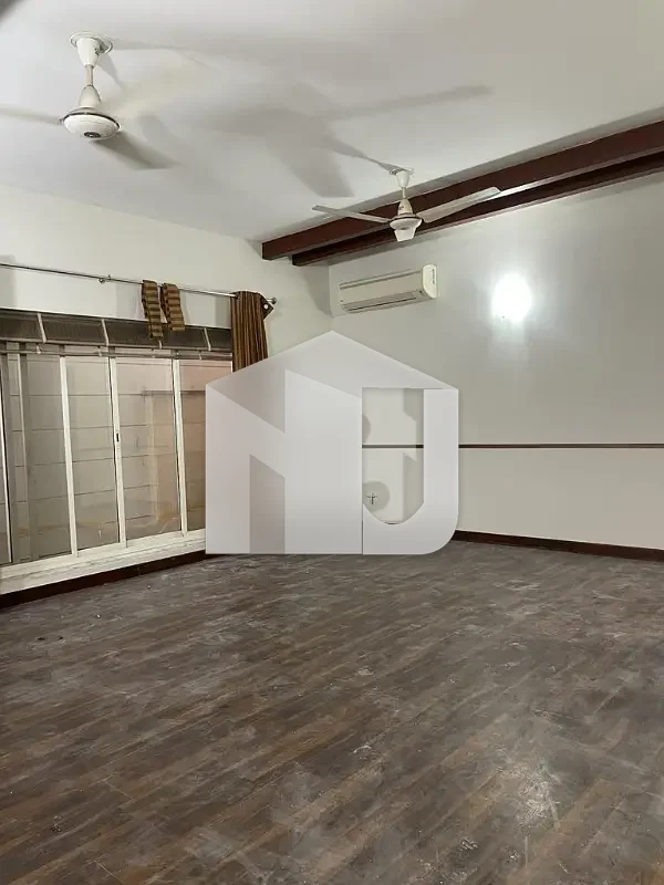 2 KANAL RENNOVATED FULL HOUSE FOR RENT IN F-7, photo 8