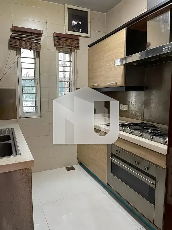 2 KANAL RENNOVATED FULL HOUSE FOR RENT IN F-7, photo 3