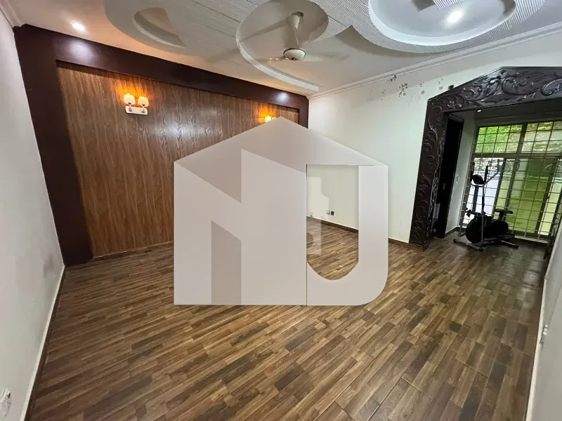 S[PACIOUS AND BRIGHT HOUSE FOR RENT IN G-6, photo 23
