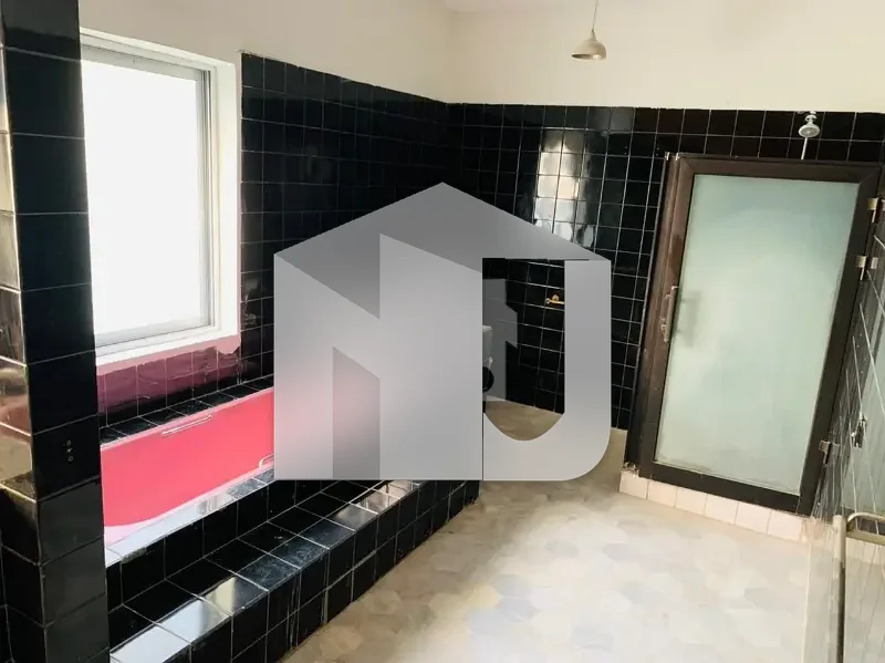 F-6/2 FULL HOUSE FOR RENT WITH EXTRA LAND, photo 10
