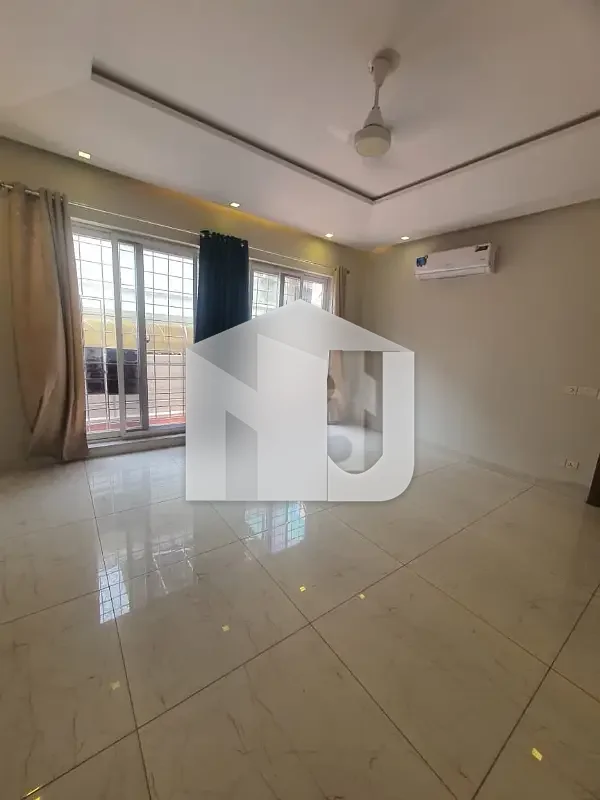 RENNOVATED BRIGHT HOUSE FOR RENT IN F-6, photo 9