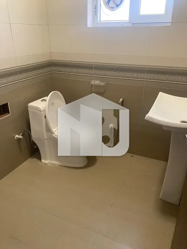 BEAUTIFUL HOUSE AVAILABLE FOR RENT IN G-6, photo 3
