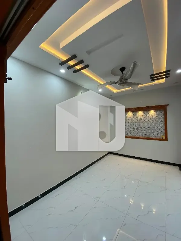 Brand New Tile flooring double story house available for rent, photo 13