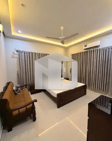 Fully Furnished 10 Marla House Available For Rent On Prime Location And Reasonable Price And Reasonable Price, photo 9