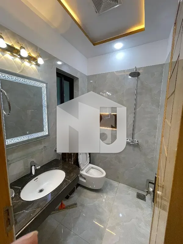 5 Marla Brand New House For Rent, photo 7